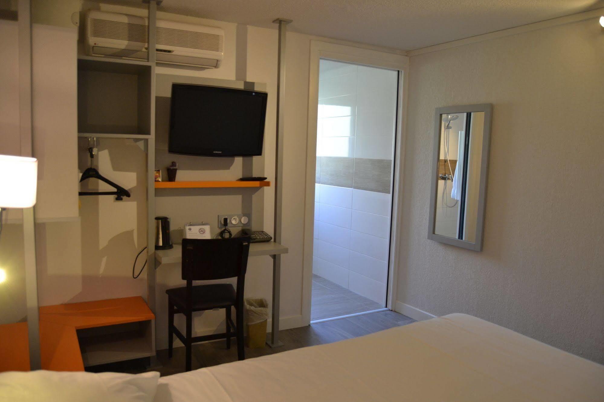 Hotel Du Parc Euromedecine By Akena Montpellier Bagian luar foto