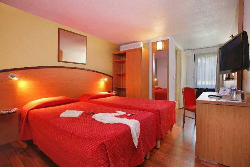 Hotel Du Parc Euromedecine By Akena Montpellier Bagian luar foto